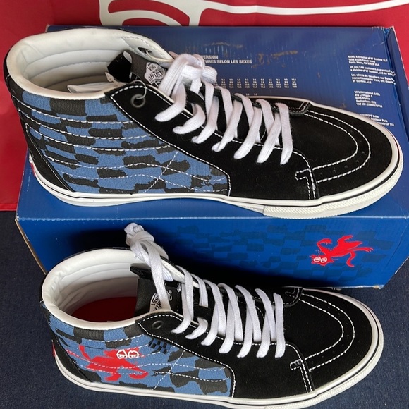 Vans Skate Sk8-Hi
(Krooked By Natas For Ray
VNOA5FCCAPG
Men’s sneakers - Picture 6 of 16